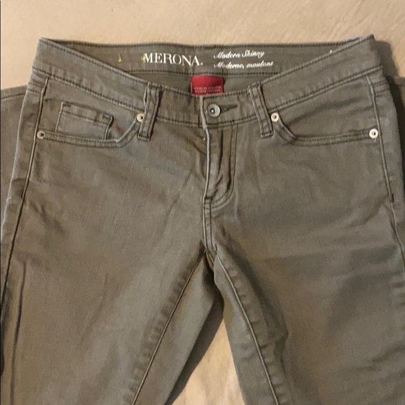 Jeans - Picture 2 of 4